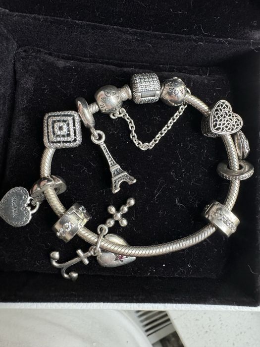 Bratara pandora cu charmuri