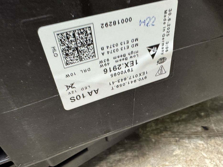 Far Porsche Cayenne 9y0 full led matrix facelift 2023-2026