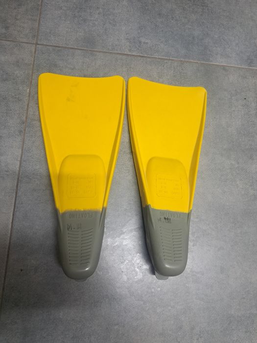 Продам ласты для плавания