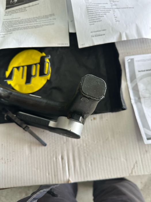 Теглич/Топка за toyota rav4