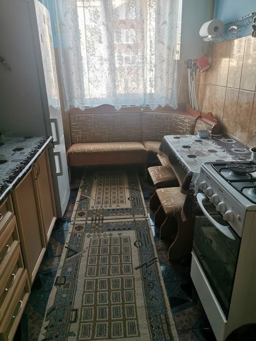 Vand apart.3 camere str.Motorului 4