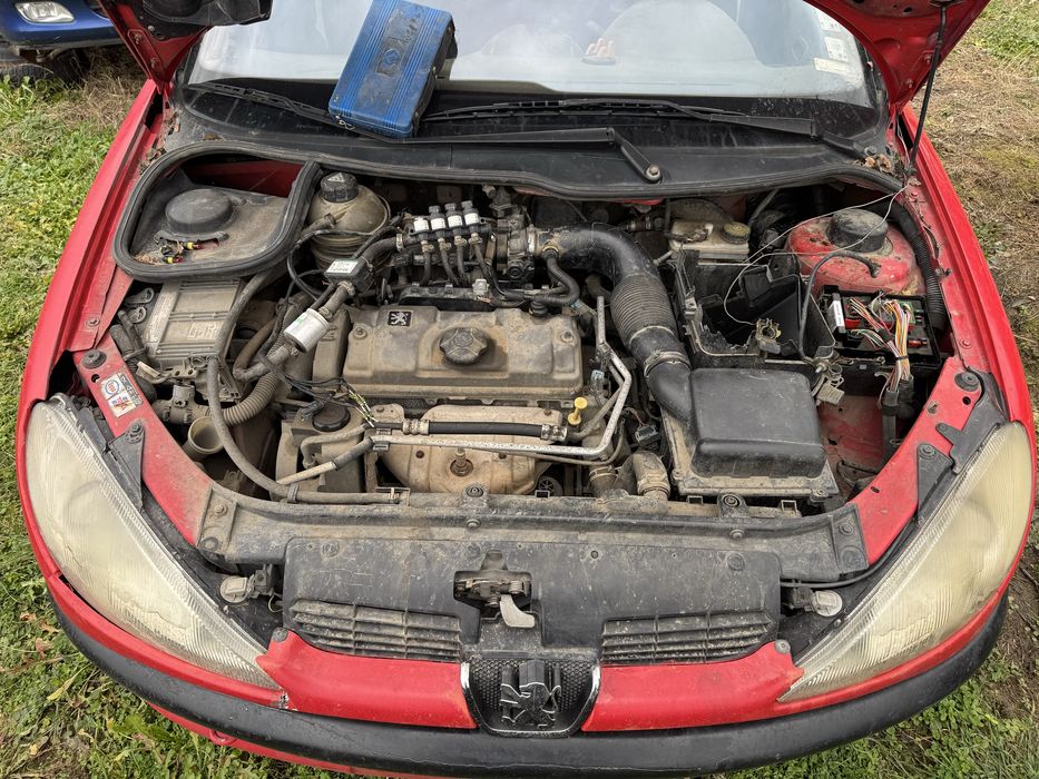 Peugeot 206 1.4i 75hp 2001г На Части