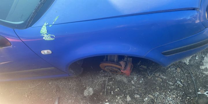 Geam fix caroserie spate dreapta Volkswagen VW Golf 2000