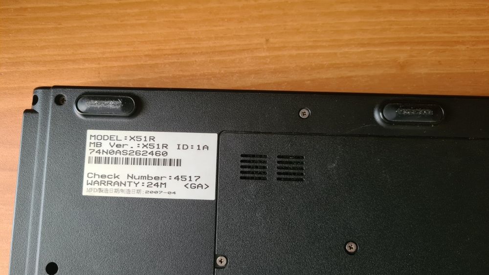 Продам ноутбук на запчасти