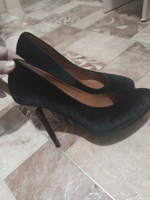 Туфли бархатные женские