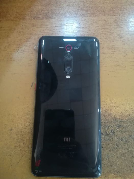 Mi9T продам срочно