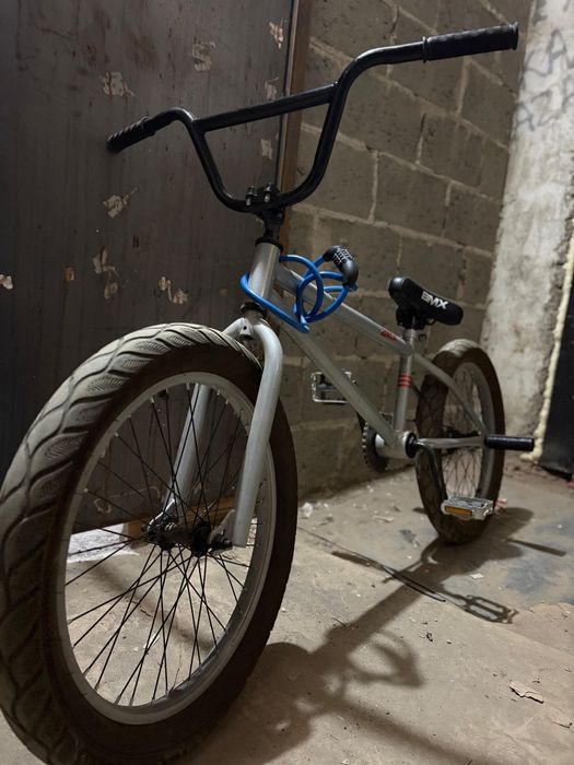 Продам Велосипед BMX