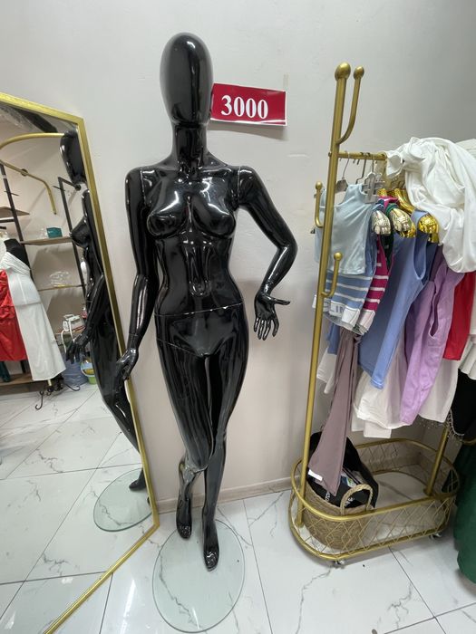 Срочно продам манекен