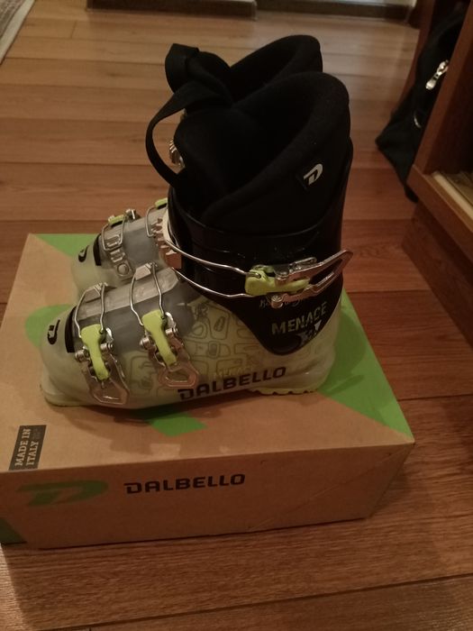 Продам лыжные ботинки