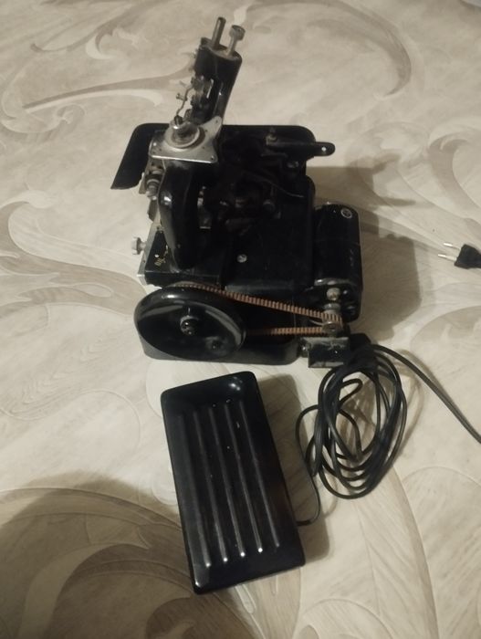 Оверлок трёх ниточный