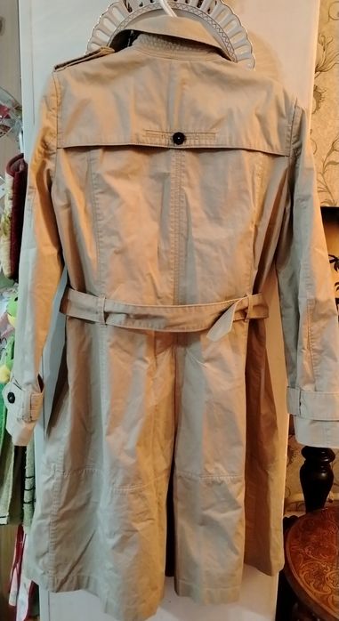 Недорого, новые плащь-тренч 44-46 раз. Манго.