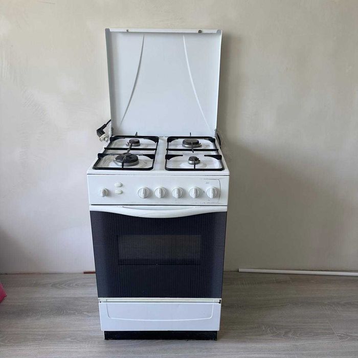 Продается газовая плита Indesit Б/У в хорошем состоянии