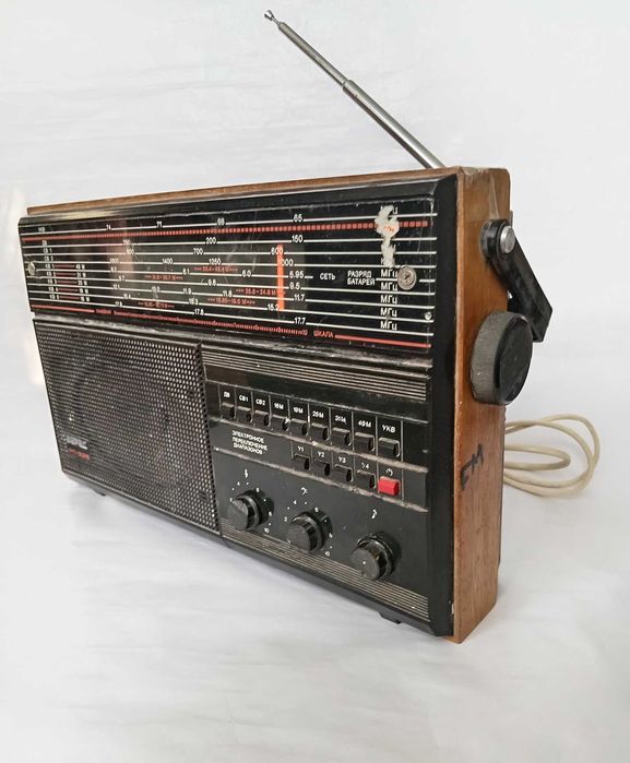 Радиоприёмник "Верас РП-225"