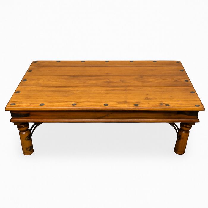 Масивна холна маса от тик с орнаменти от ковано желязо Индия