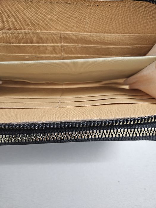 Guess оригинално портмоне