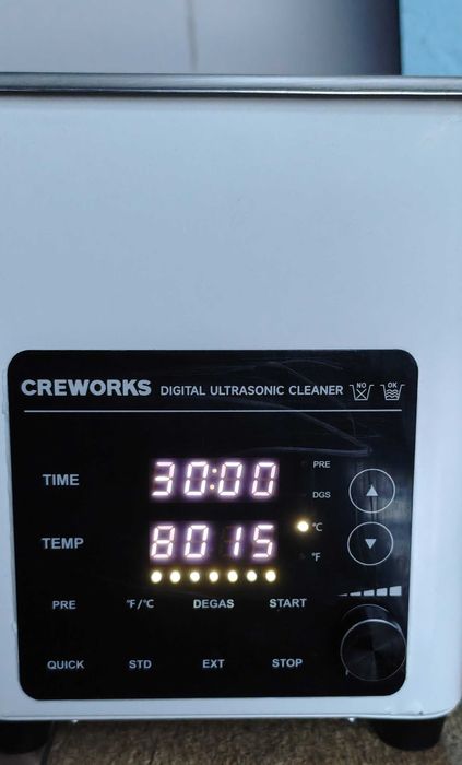 Професионална ултразвукова вана CREWORKS 2L – 40kHz, с подгряване