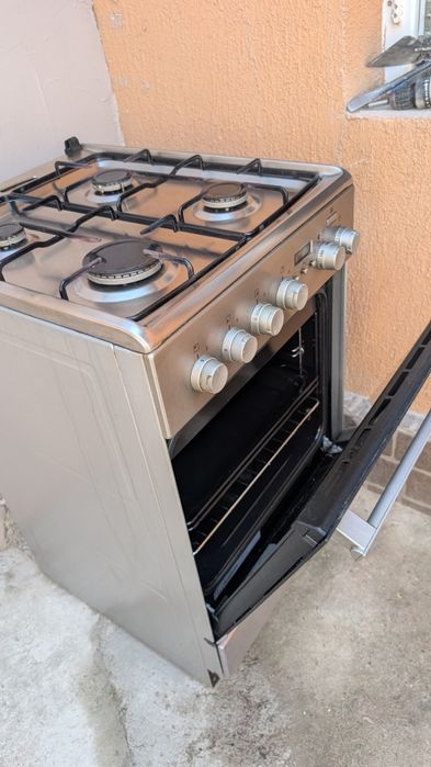 Aragaz Electrolux plită gaz cuptor electric cu ventilatie