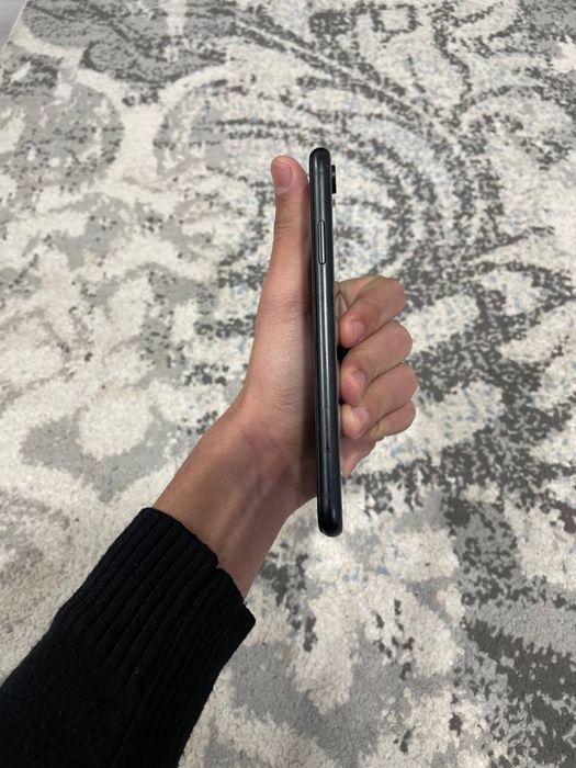 Iphone xr 128gb sotiladi