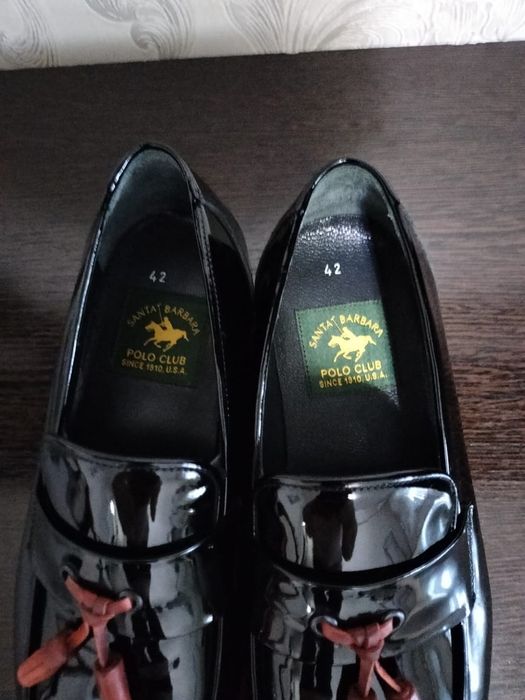 Продаю классический обувь