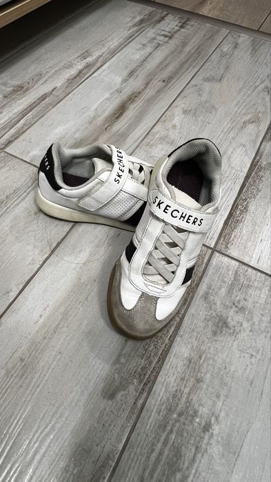SKECHERS, albi, 32