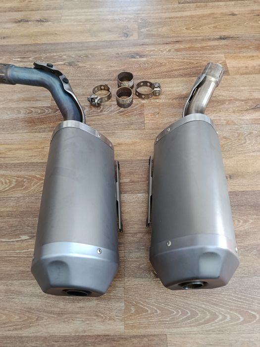 Части за Yamaha R1, ауспуси, дискове, накладки