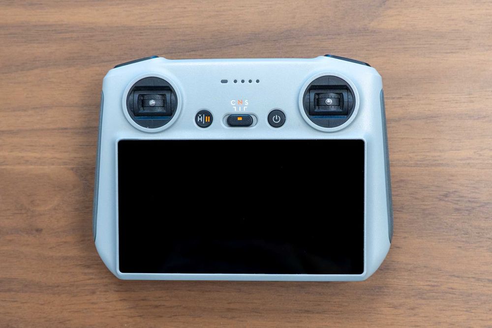 Drona DJI Mavic 3 Clasic + Fly More Combo