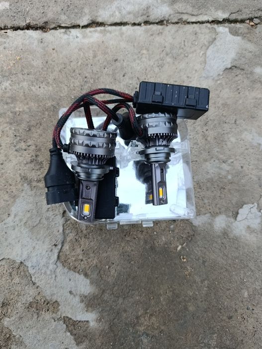 Лэд лампы почти новые