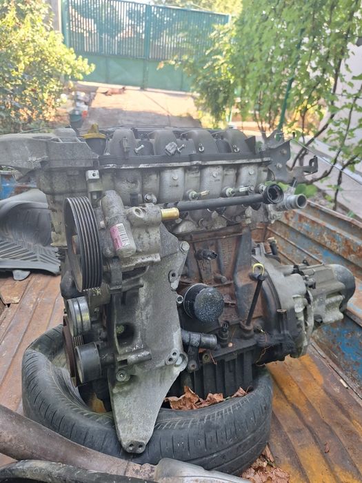 Vând motor și cutie laguna2 1.8 16v perfect funcționale
