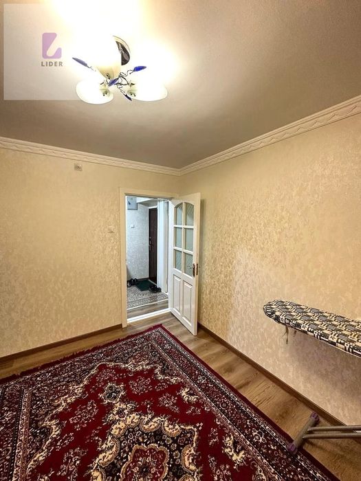 Срочно 4 комнатная. ПОВОРОТ. 77 серия. Кирпичный.