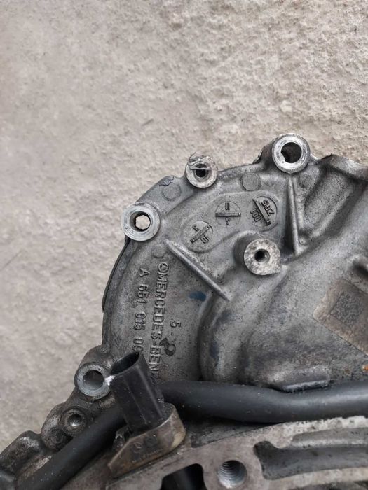 Капак ангренаж Mercedes om651