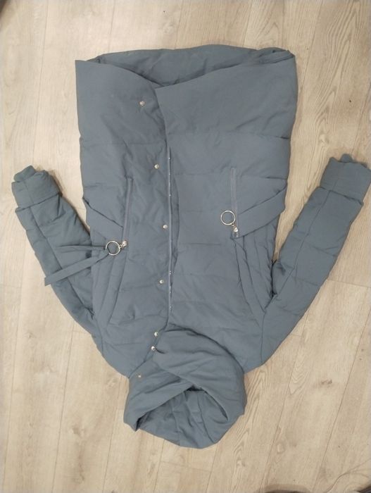 Продам зимнюю куртку