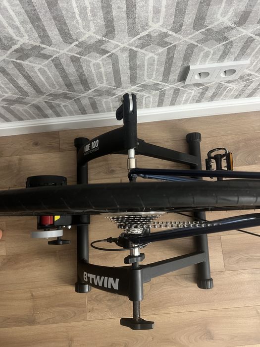 Велотренажер B-TWIN