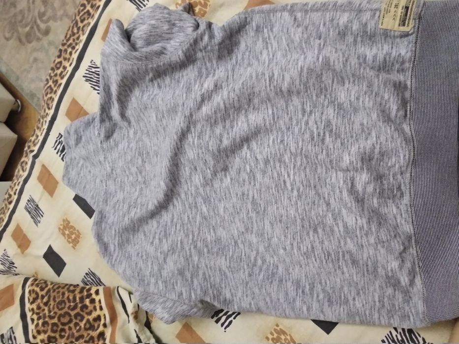 Мужская толстовка. Район Встречи