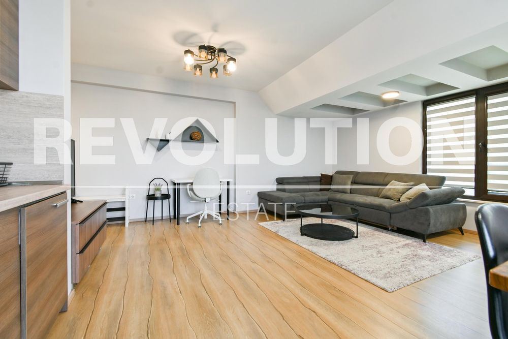 Дава се под наем Тристаен апартамент в София, Лозенец - 118 кв.м за 997.05 € - Снимка #1