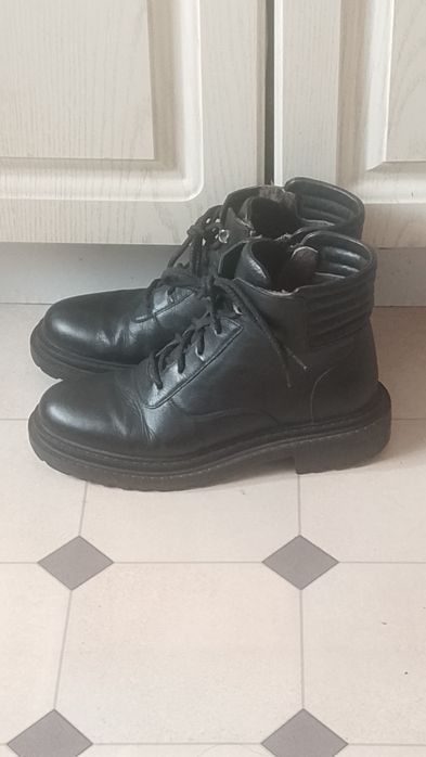 Продам обувь сапоги ботинки