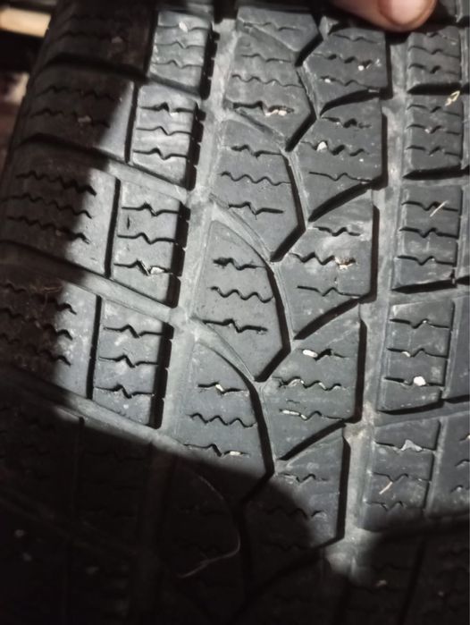 Anvelope iarna în stare bună