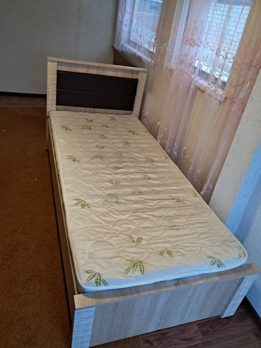 Кровать одинарный