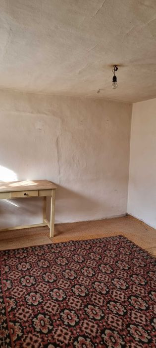 1707-Продава се двуетажна тухлена на гредоред къща в кв. "Житница"!