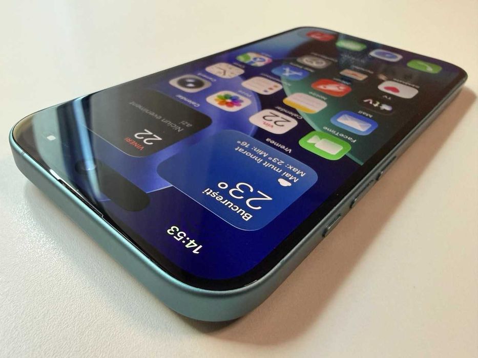  Apple / iPhone 16 128 Gb / Teal