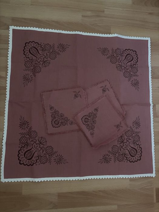 Комплект за хранене