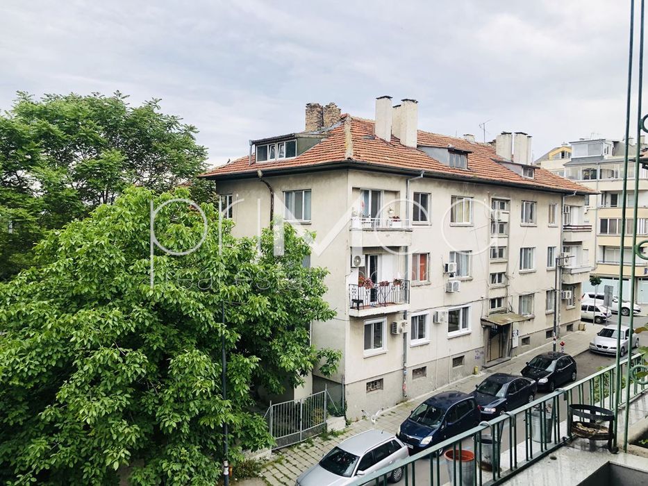 3-стаен в Бургас-Център площ 110 цена 700