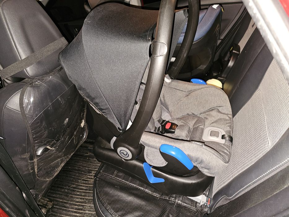 Столче за кола с платформа с изофикс