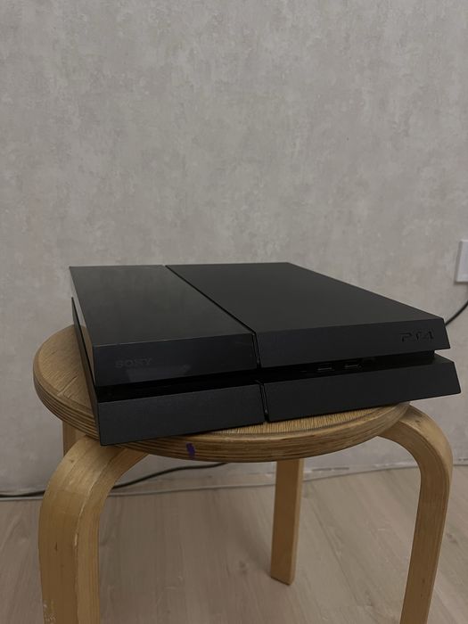 PS4 fat.