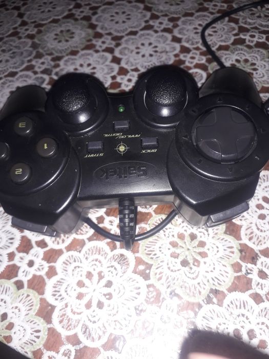 Джойстик  saitek и trust продам недорого