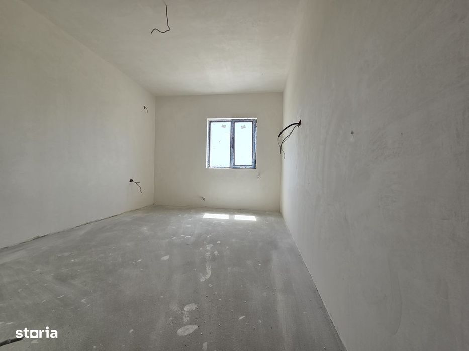 Casă duplex cu 4 dormitoare si mansarda 160 mp Cartier Independenței