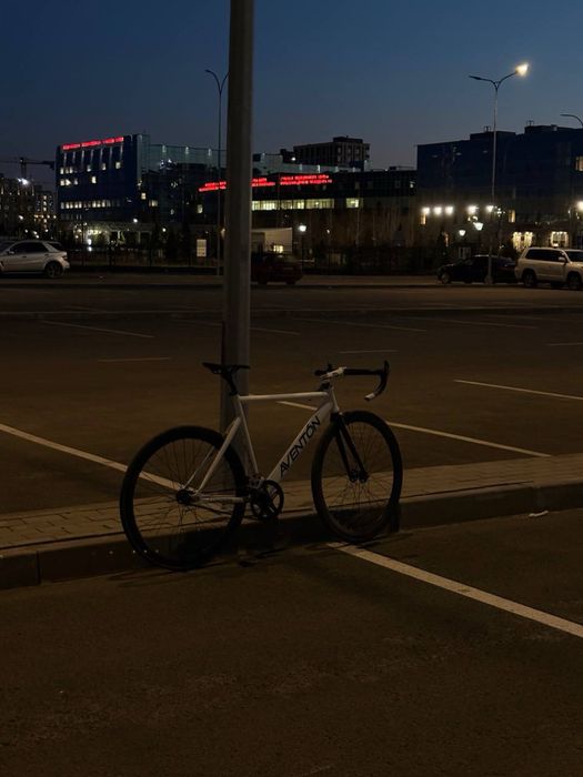 Продам aventon cordoba фикс/fix