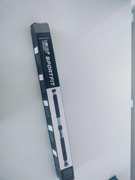 Турник распорный