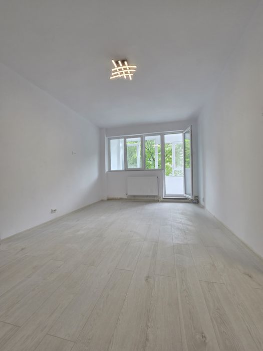 P.F Vând apartament 2 camere, etajul 2- Tătărași