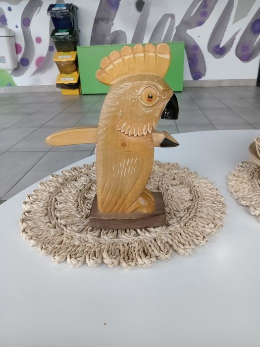 Papagal spargator de nuci