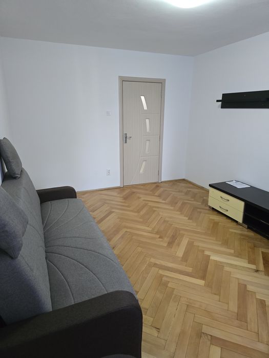 Inchiriez apartament 2 camere